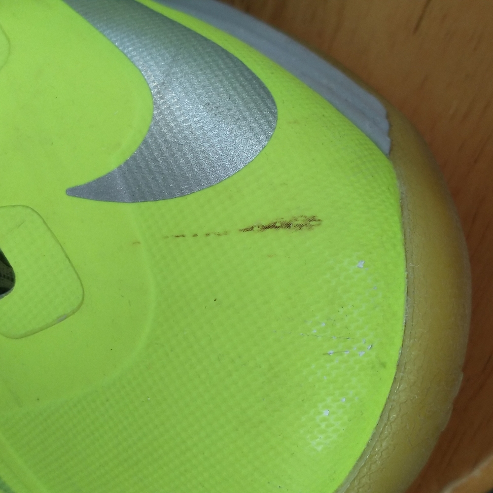 NIKE SNEAKERS! - Picture 3 of 14